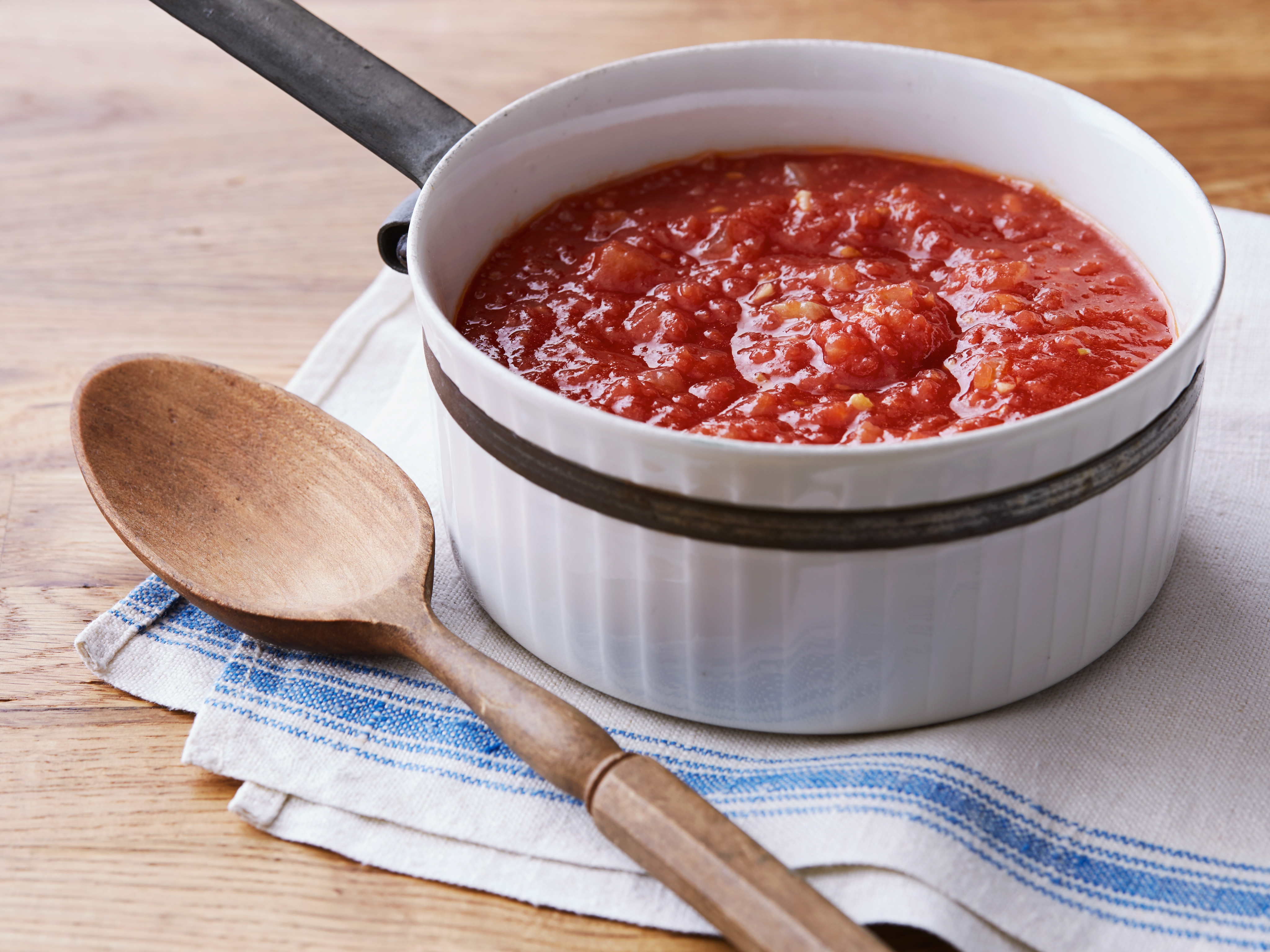 Homemade Salsa Recipe  5 Minute Tomato Salsa