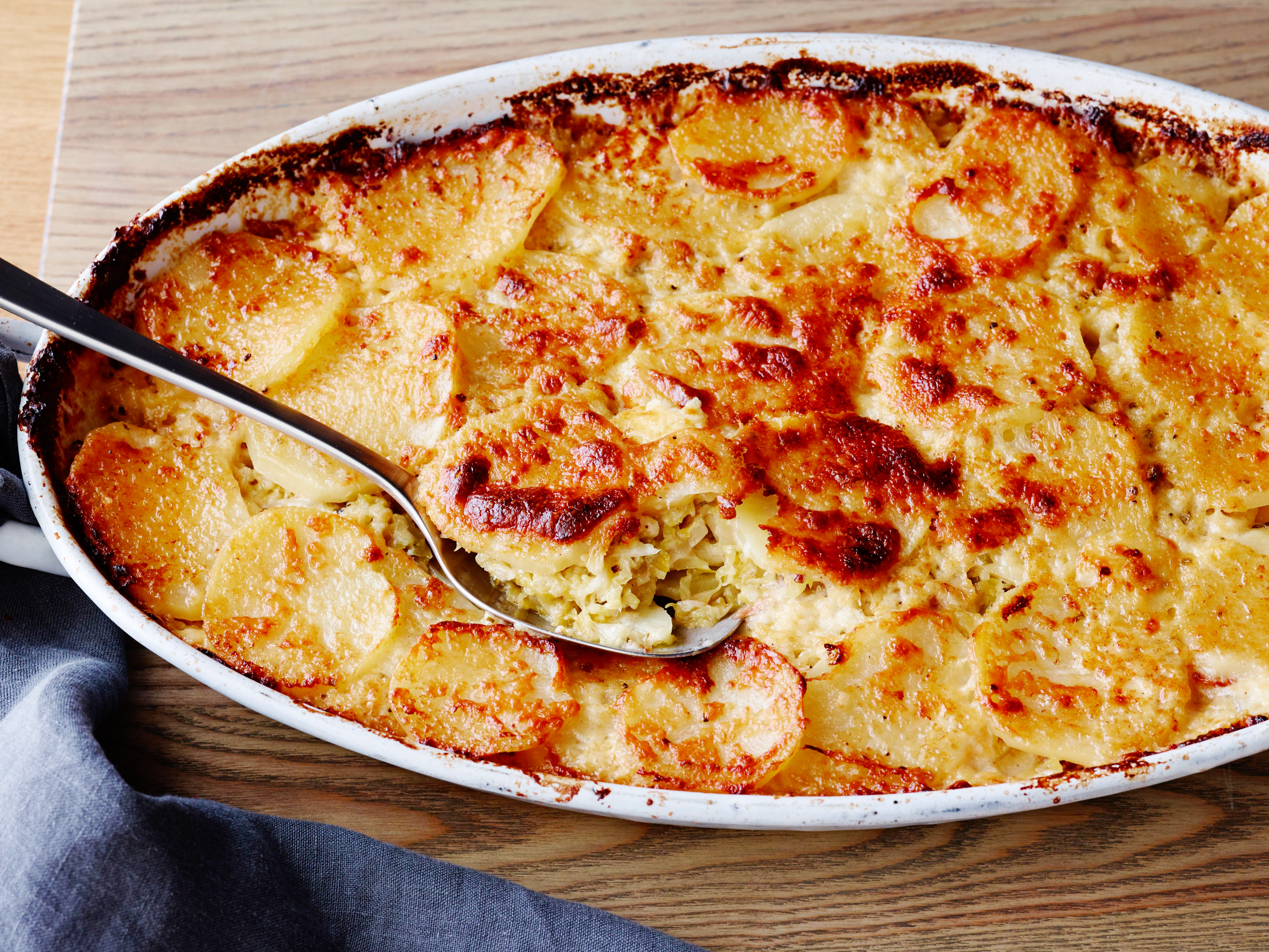 https://www.cookingchanneltv.com/content/dam/images/cook/fullset/2014/6/24/0/TU1A13_Ultimate-Potato-Gratin_s4x3.jpg